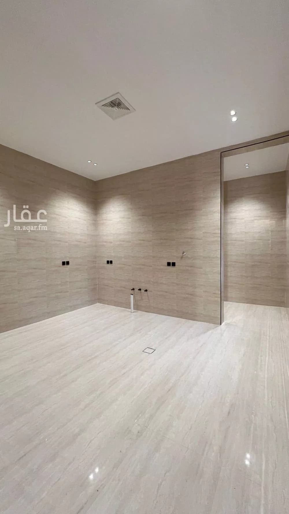 5 bedroom villa in Al Mahdiyyah 10