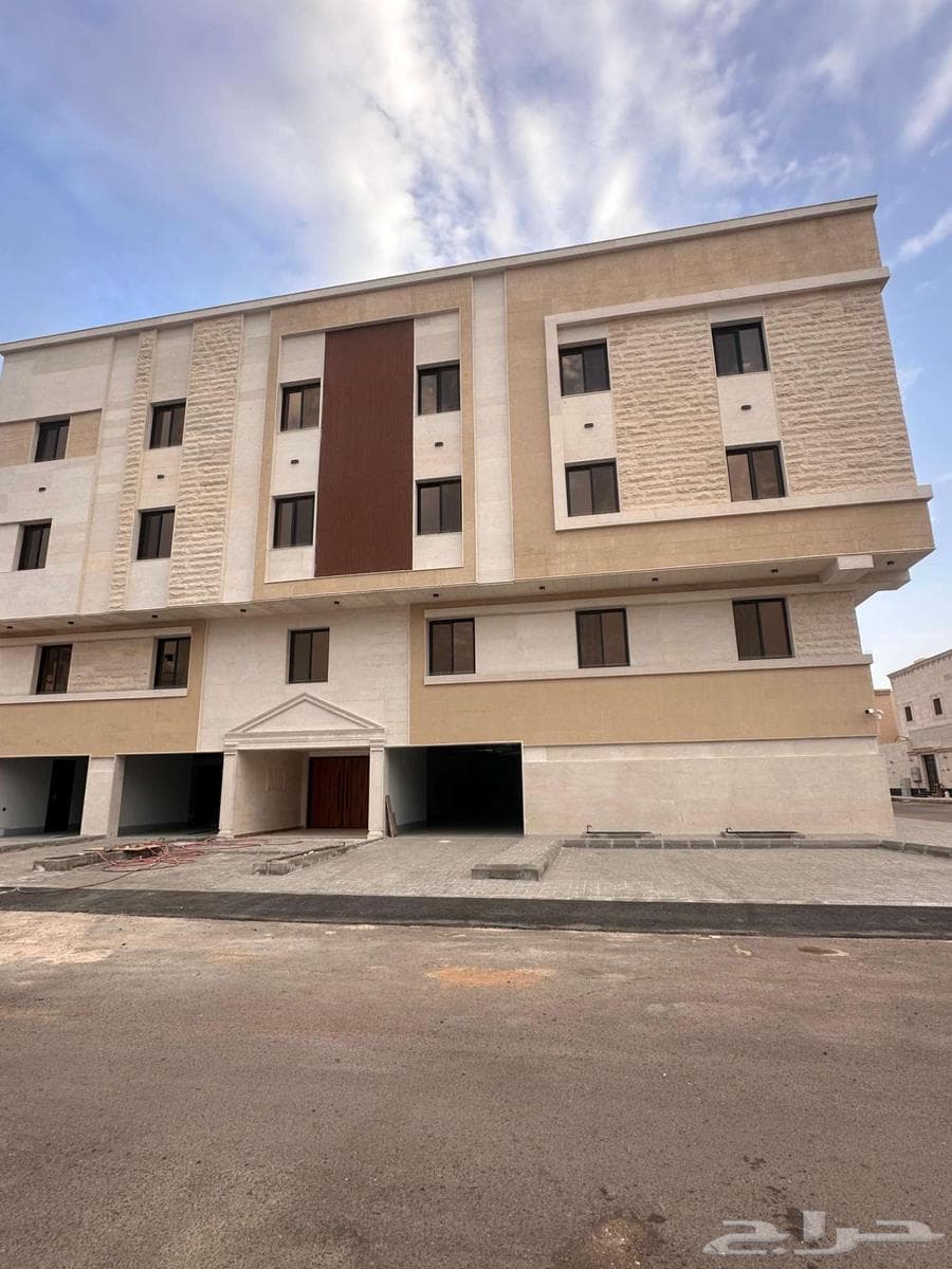 4 bedroom apartment in Al Duwaykhilah 1