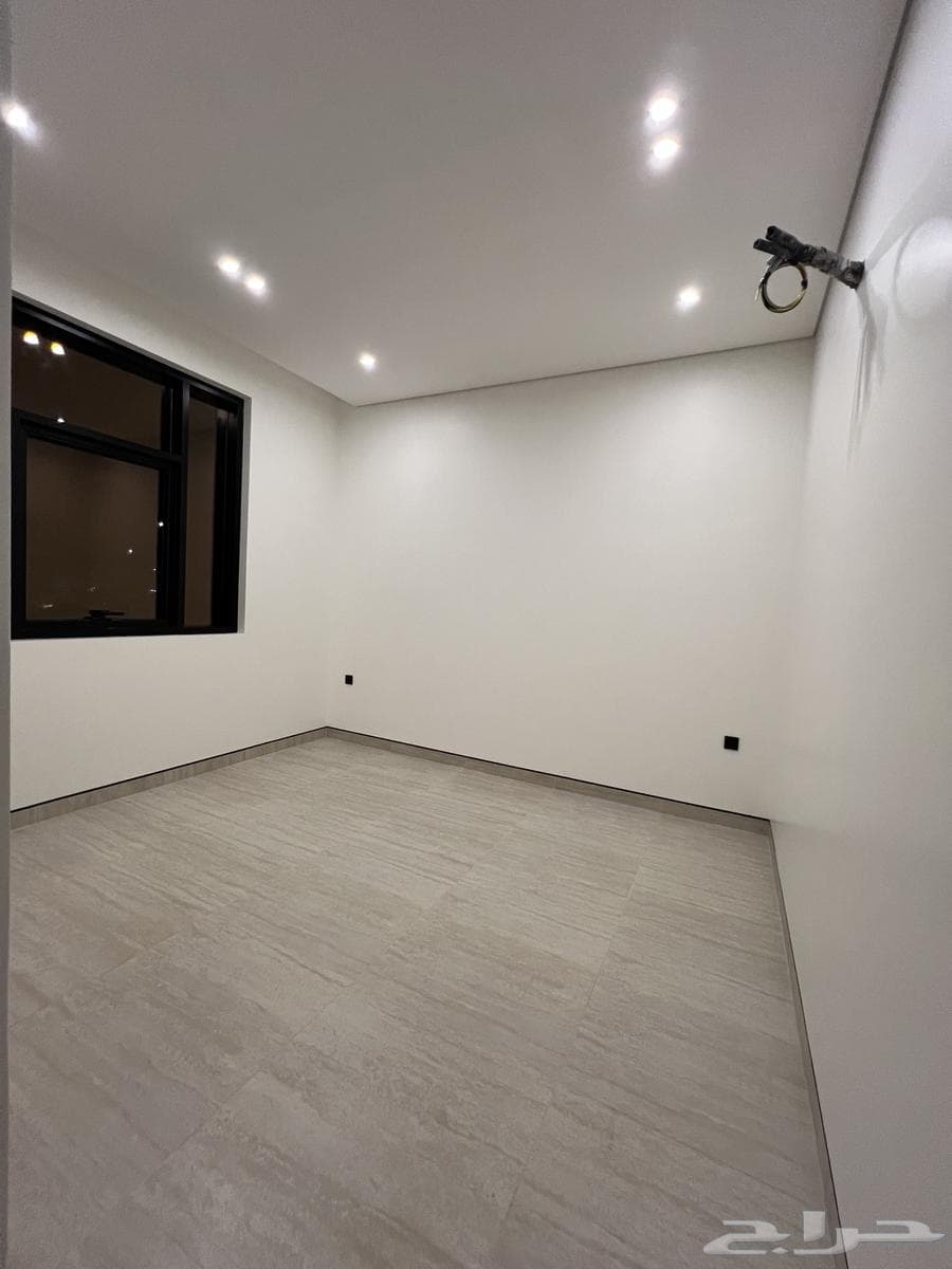 5 bedroom apartment in King Fahd 12