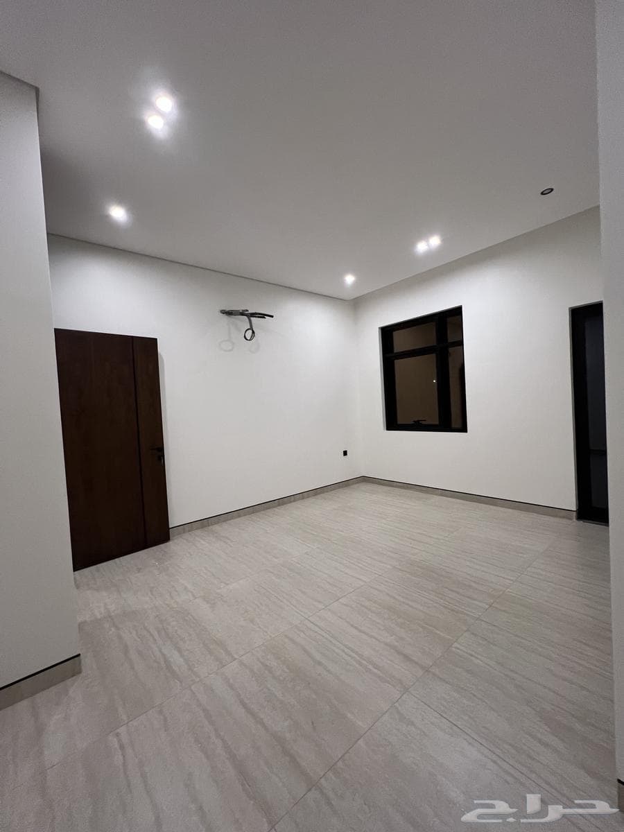 5 bedroom apartment in King Fahd 15