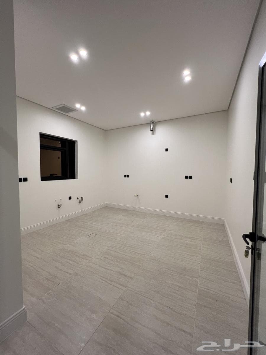 5 bedroom apartment in King Fahd 20