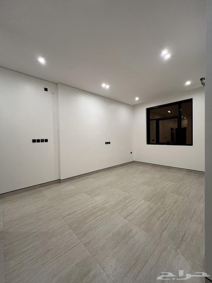 5 bedroom apartment in King Fahd 8