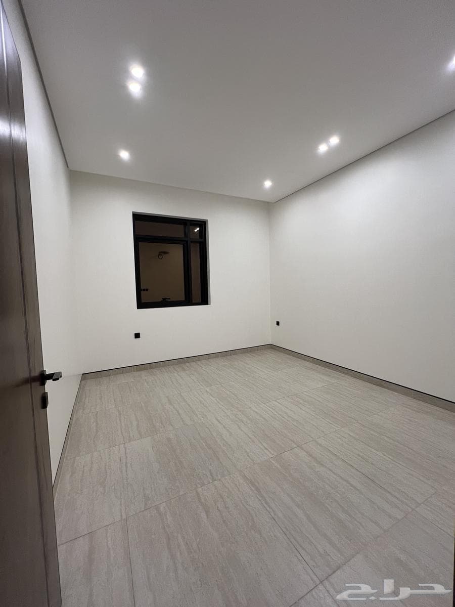 5 bedroom apartment in King Fahd 10