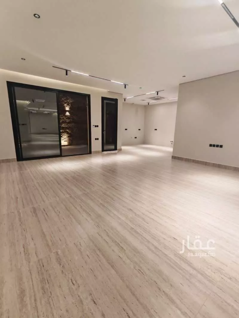 5 bedroom villa in Al Aridh 12
