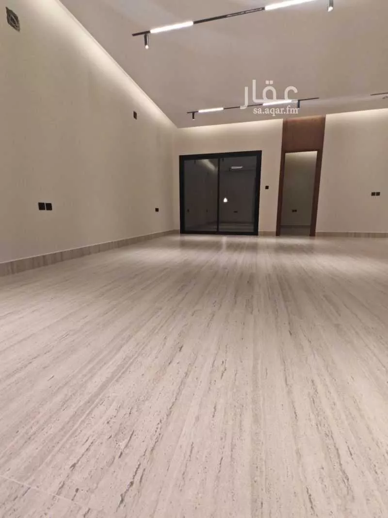 5 bedroom villa in Al Aridh 5
