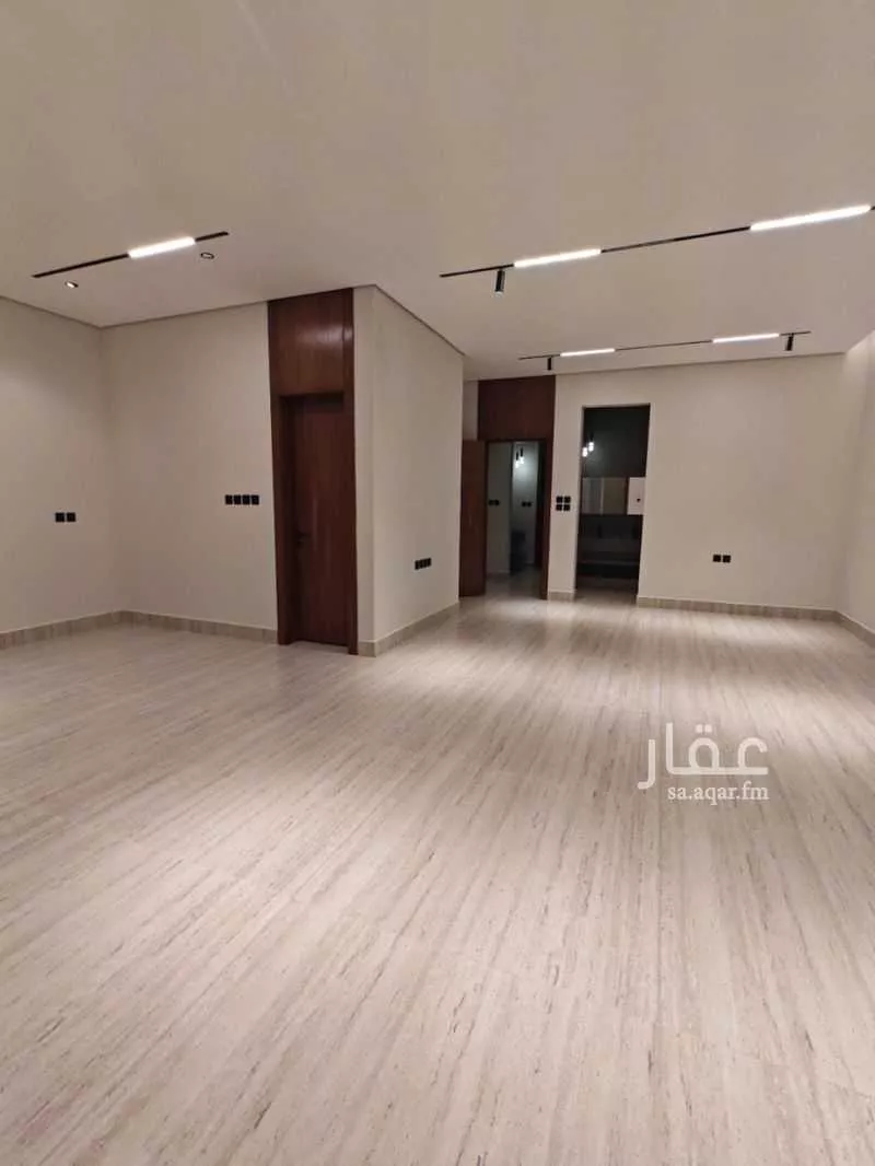 5 bedroom villa in Al Aridh 9