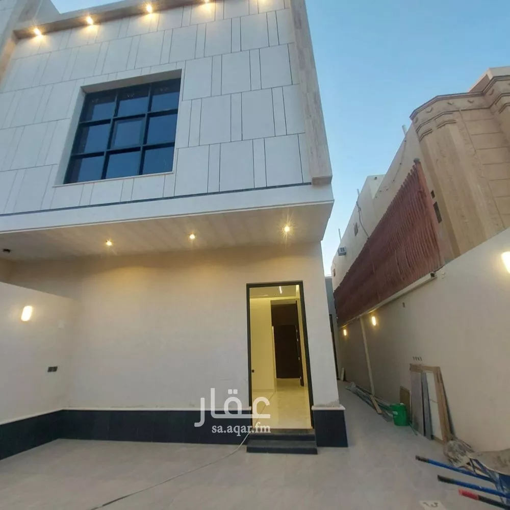 4 bedroom floor in Al Munsiyah 3