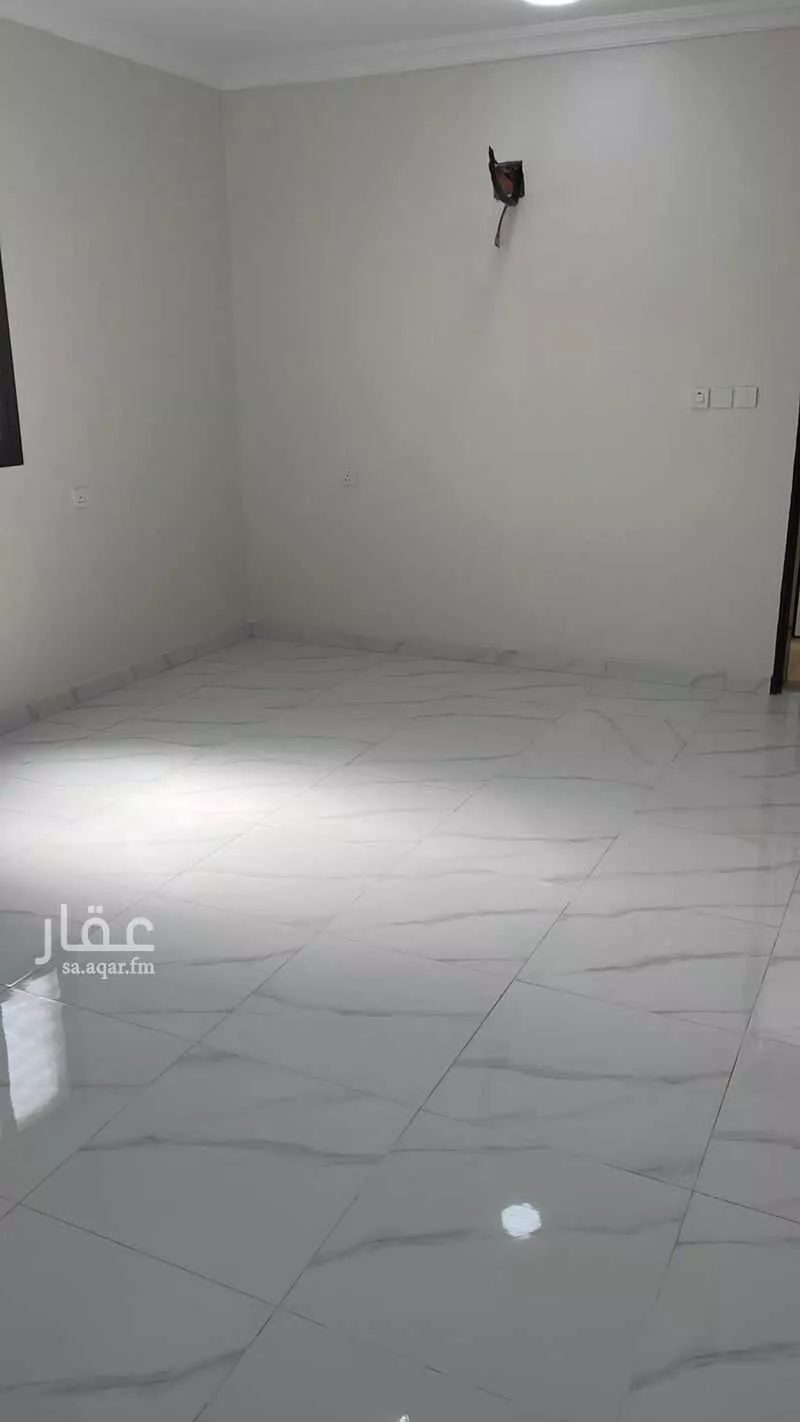 3 bedroom apartment in Al Shamisy 4