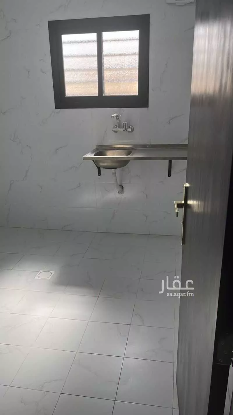 3 bedroom apartment in Al Shamisy 7
