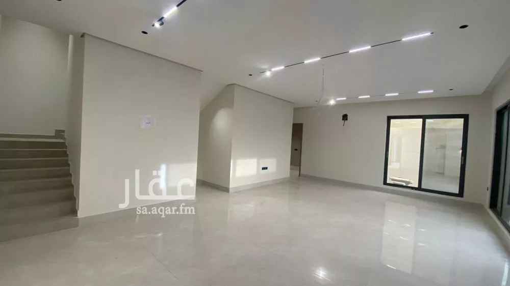 7 bedroom villa in As Sawari 4
