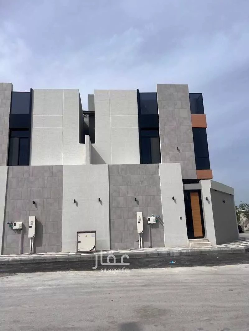 6 bedroom villa in Al Aqiq 4