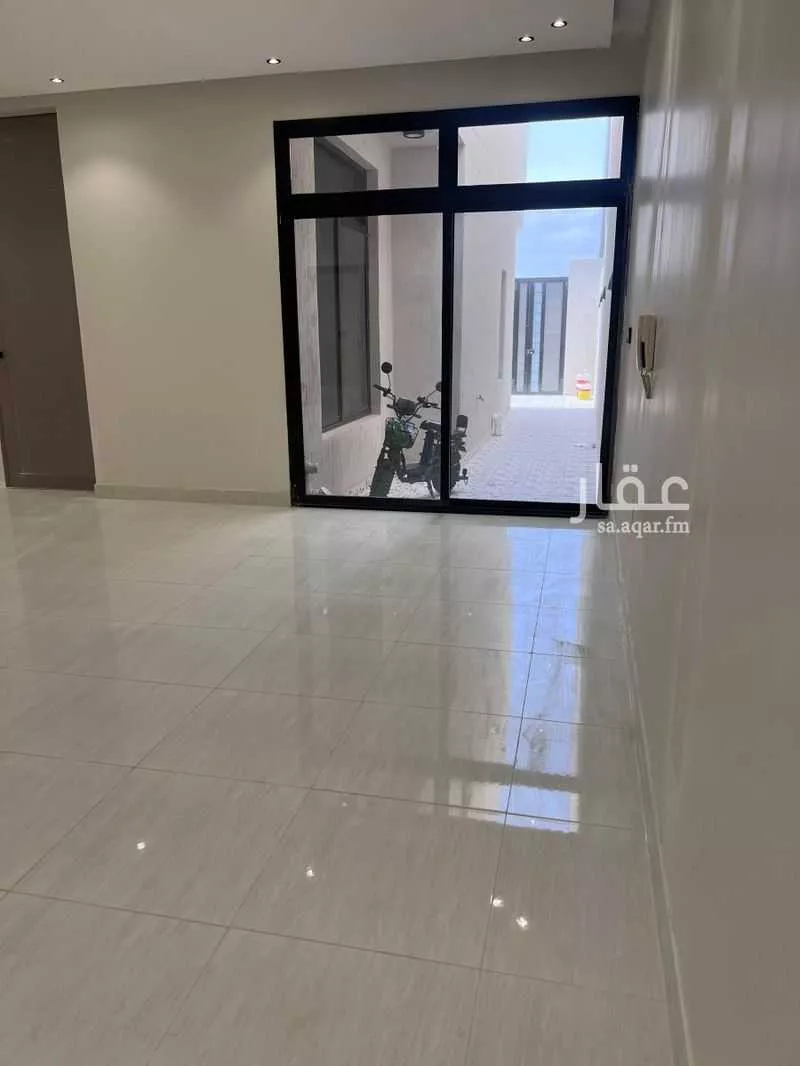 6 bedroom villa in Al Aqiq 16