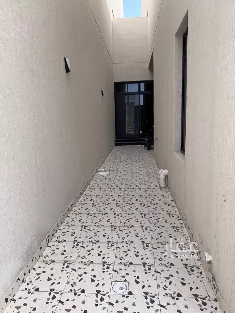 6 bedroom villa in Al Aqiq 5