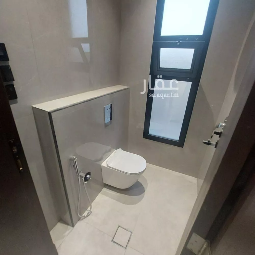 5 bedroom floor in Al Munsiyah 6