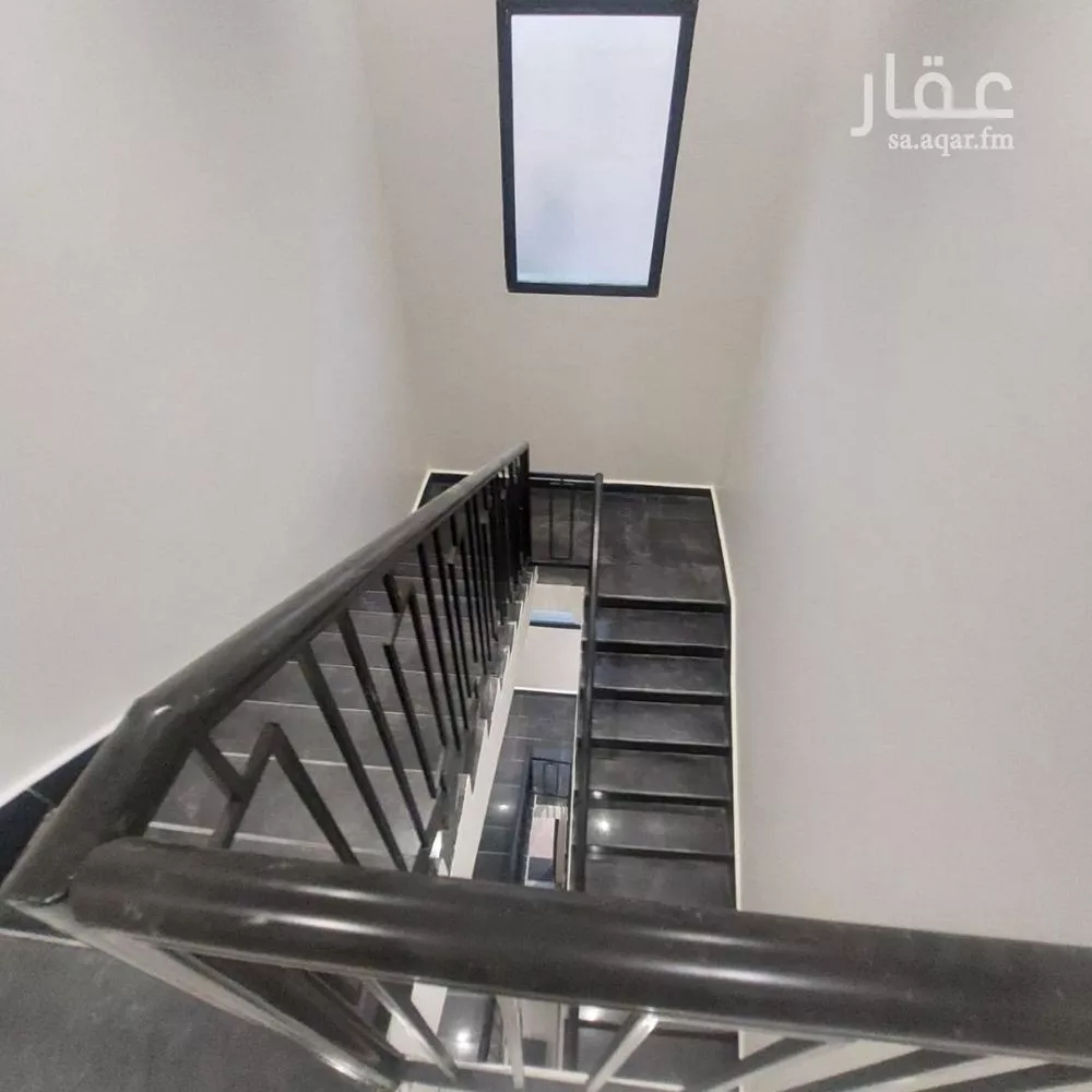 5 bedroom floor in Al Munsiyah 7