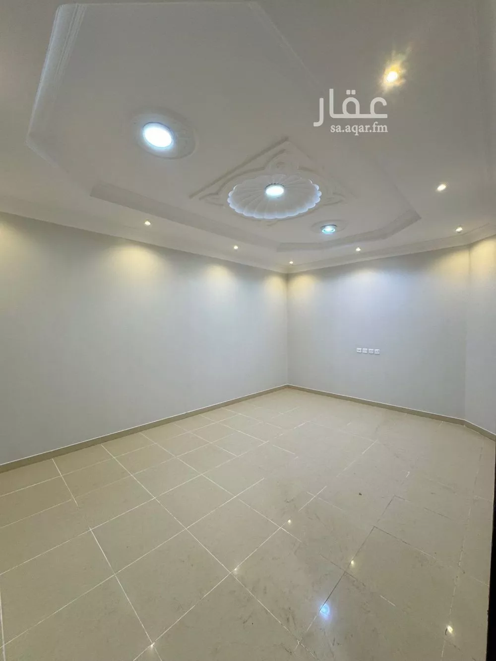 5 bedroom floor in Ishbiliyah 9