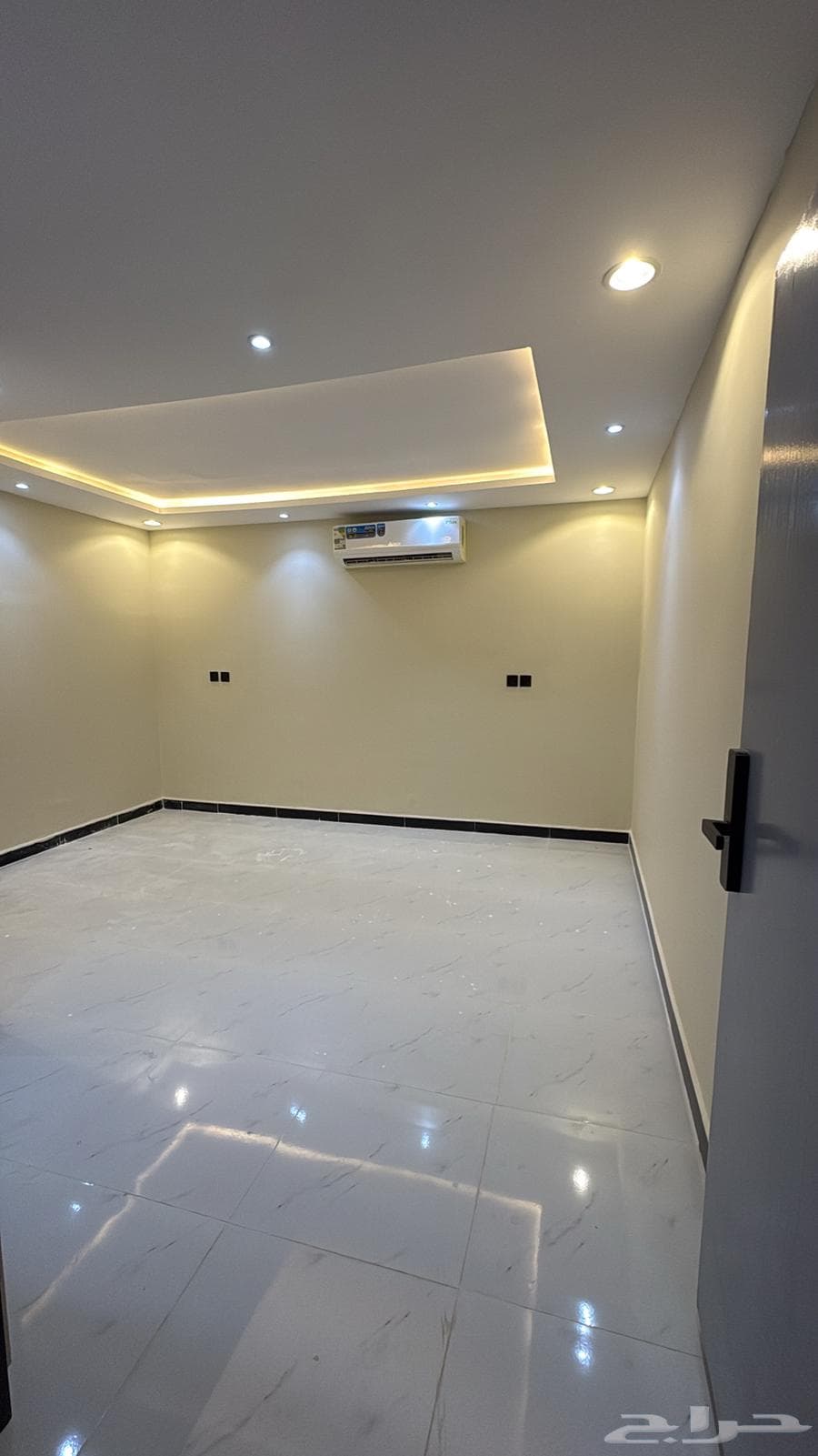 5 bedroom villa in Al Mahdiyyah 1