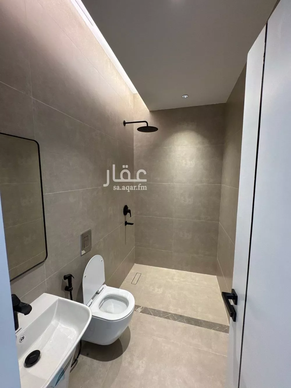4 bedroom apartment in Al Narjis 9