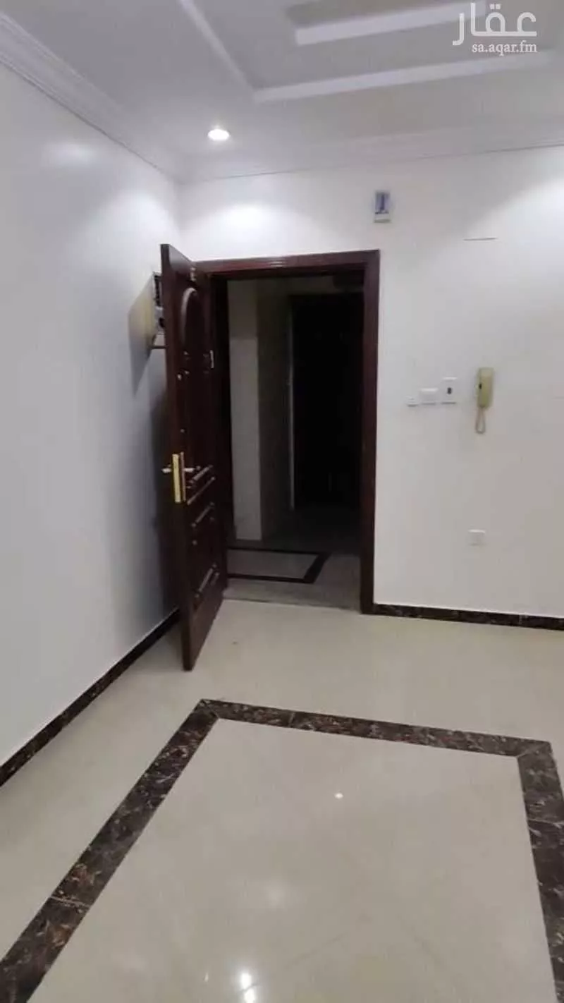 3 bedroom apartment in Mishrifah 9