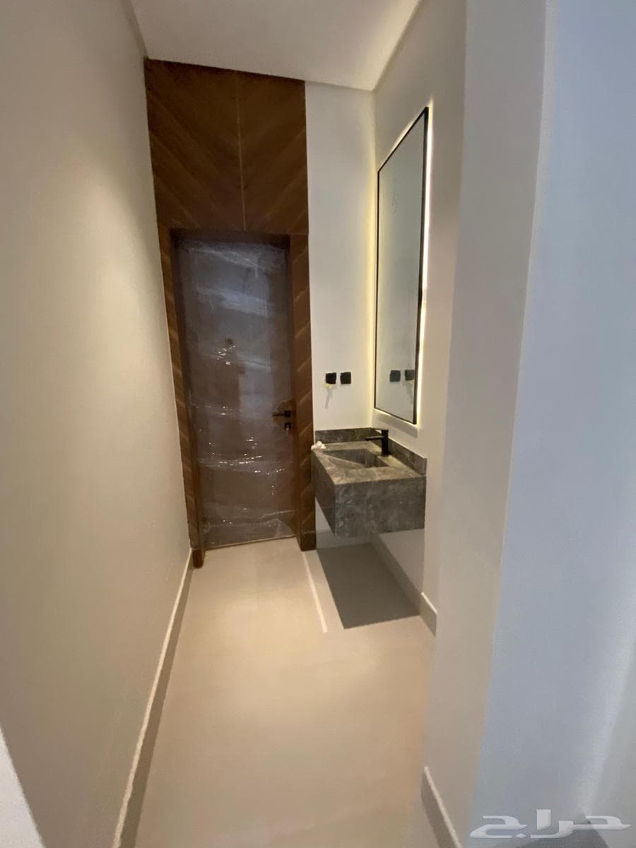 5 bedroom villa in Al Mahdiyyah 23