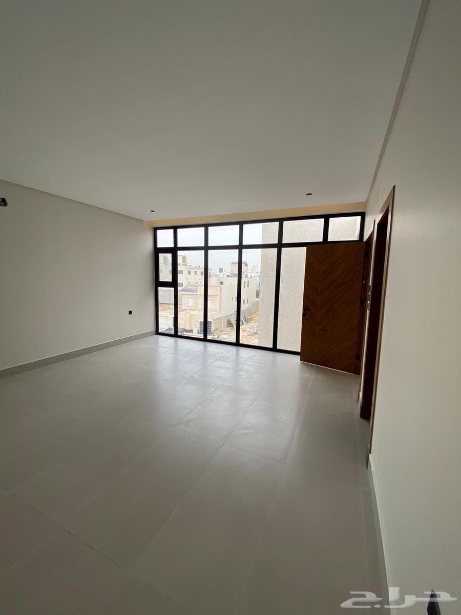 5 bedroom villa in Al Mahdiyyah 6