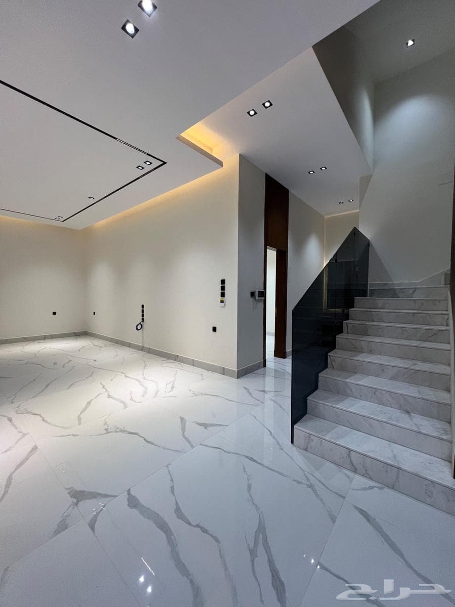 6 bedroom villa in Al Narjis 18
