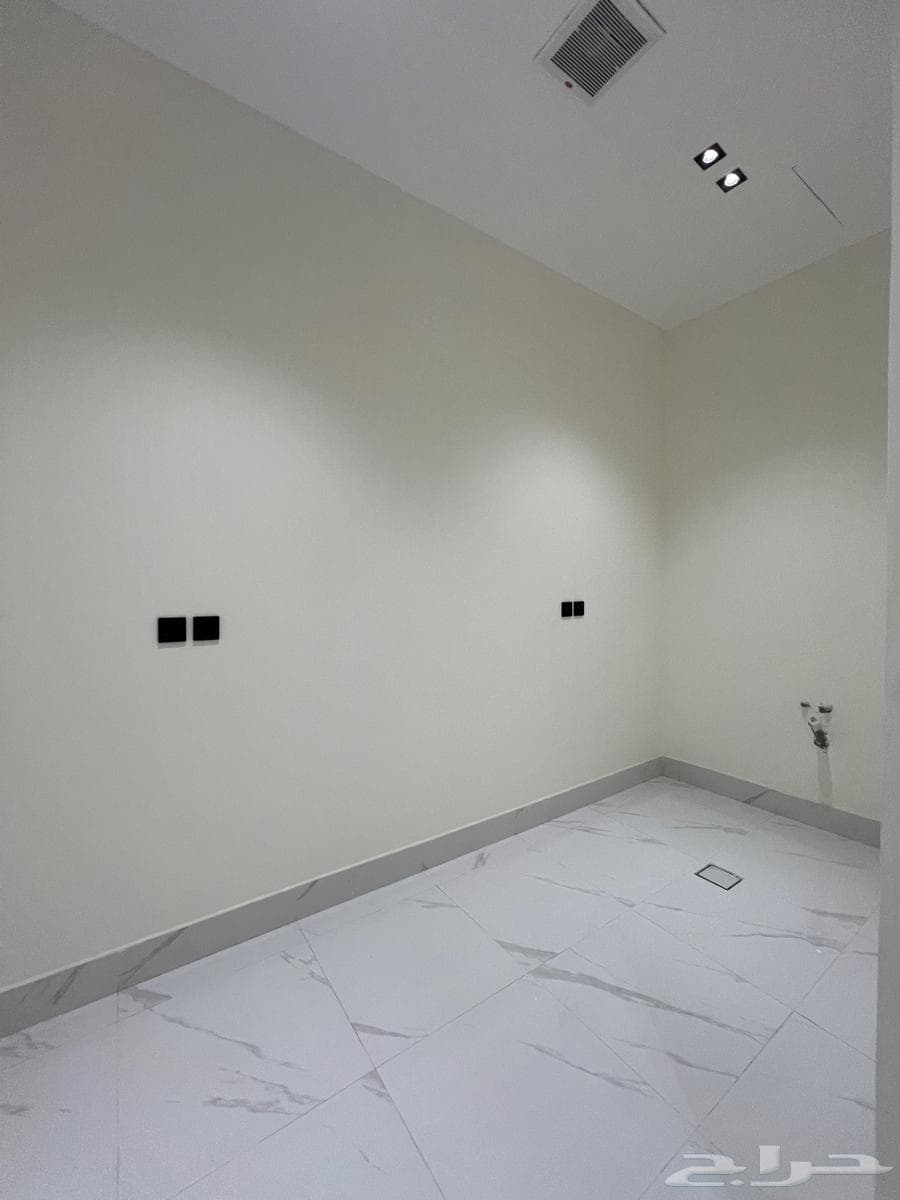 6 bedroom villa in Al Narjis 25