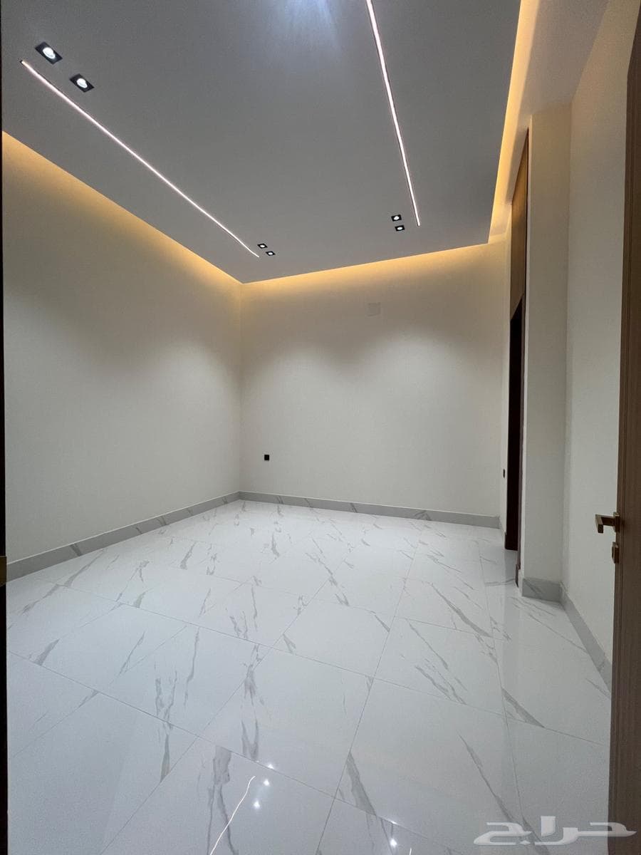 6 bedroom villa in Al Narjis 42