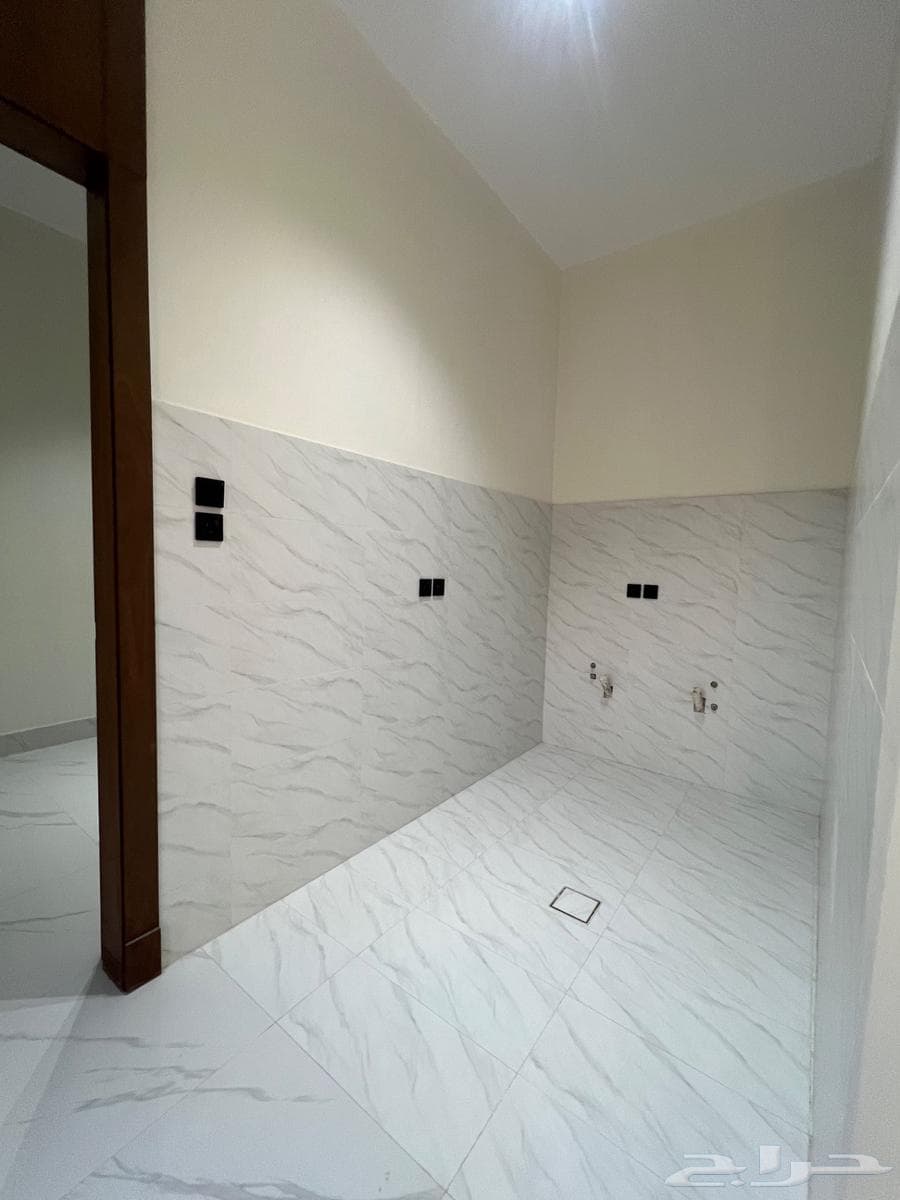 6 bedroom villa in Al Narjis 48