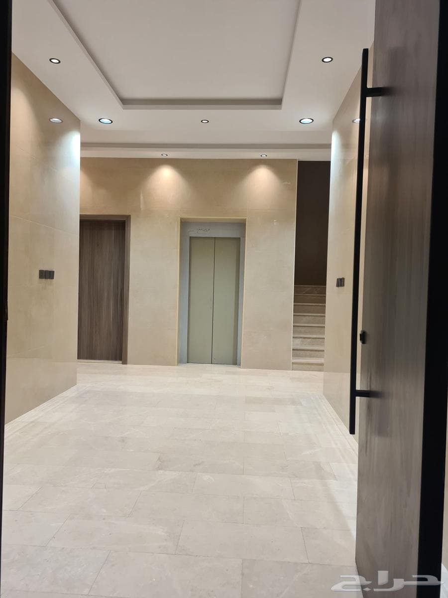 4 bedroom apartment in Az Zomorod 5