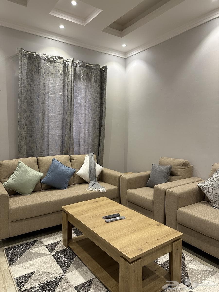 3 bedroom apartment in Al Rawdah 1