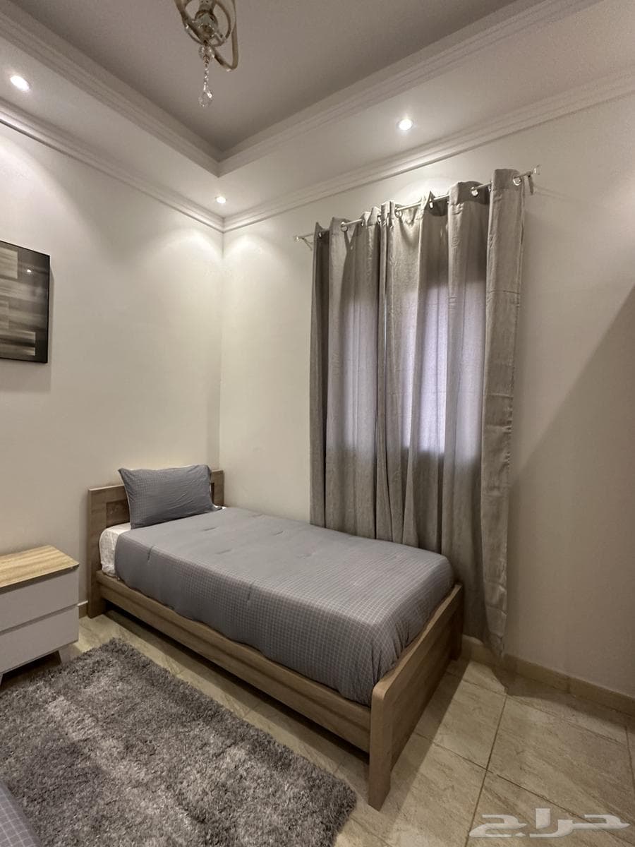 3 bedroom apartment in Al Rawdah 11