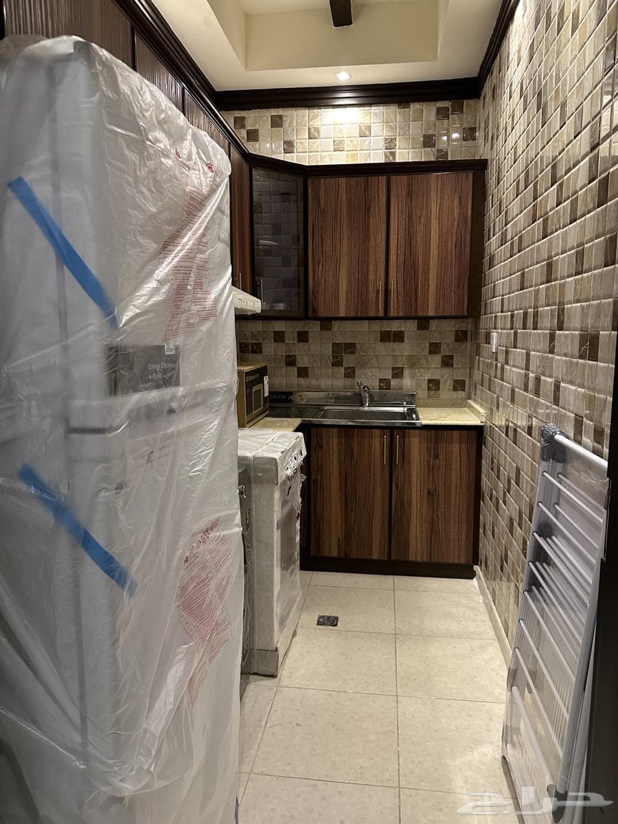 3 bedroom apartment in Al Rawdah 19