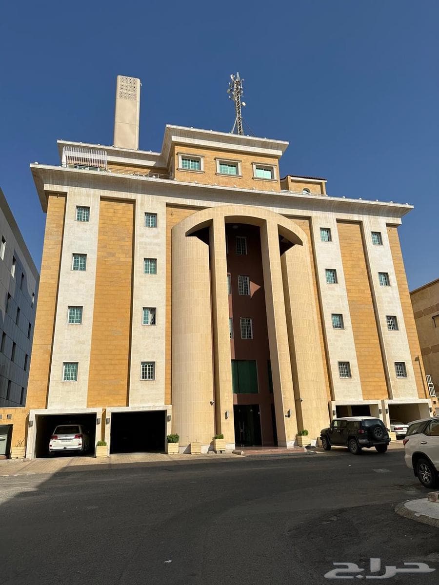 1 bedroom apartment in Al Marwa 8