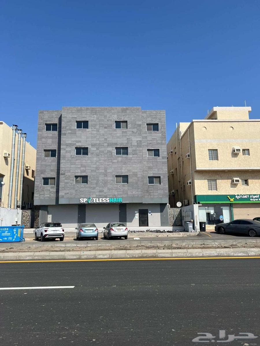 2 bedroom apartment in Al Yaqout 1