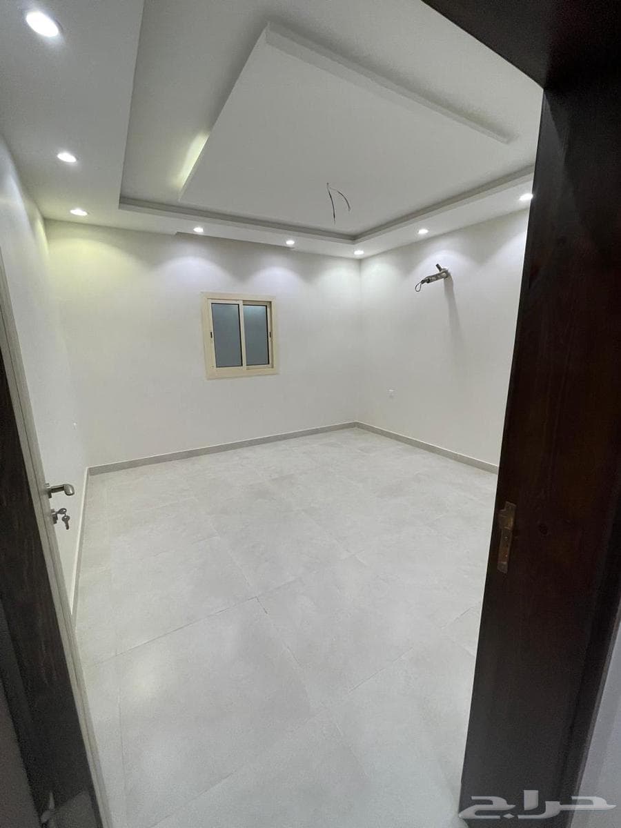 3 bedroom apartment in As Salhiyah 5