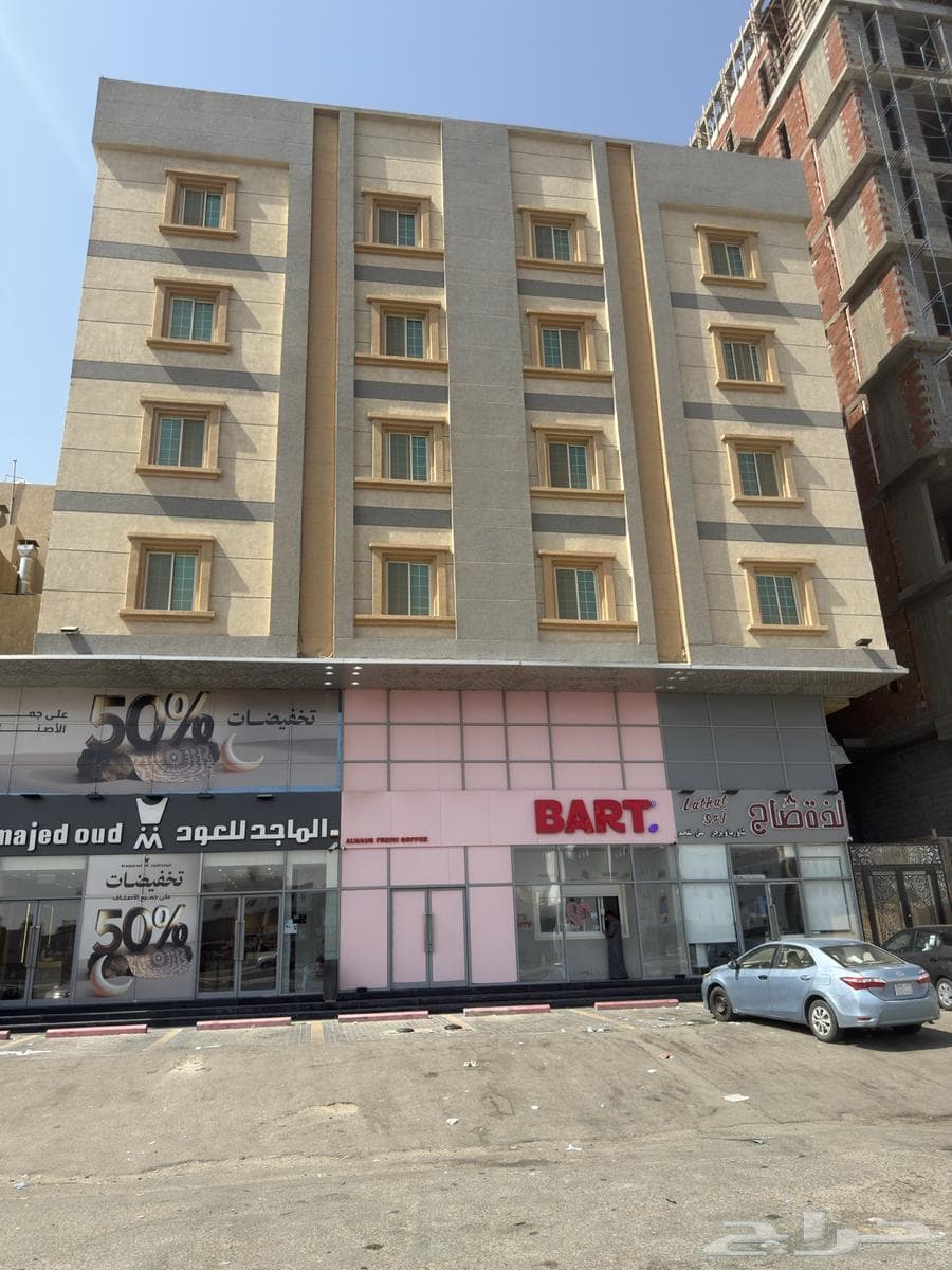 7 bedroom apartment in Al Quraynah