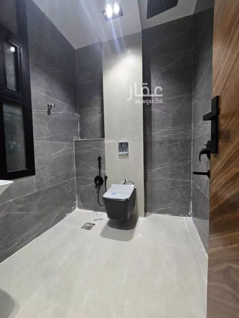 5 bedroom villa in Okaz 7