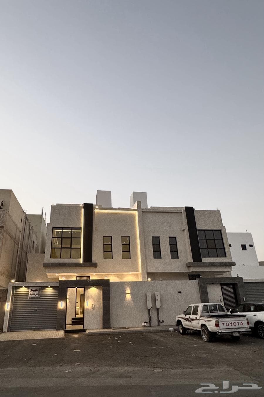 7 bedroom villa in Al Khumrah 2