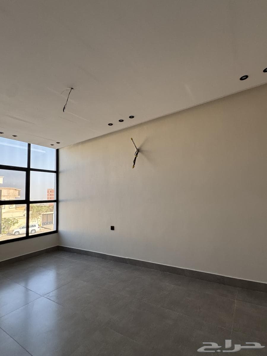 7 bedroom villa in Al Khumrah 19