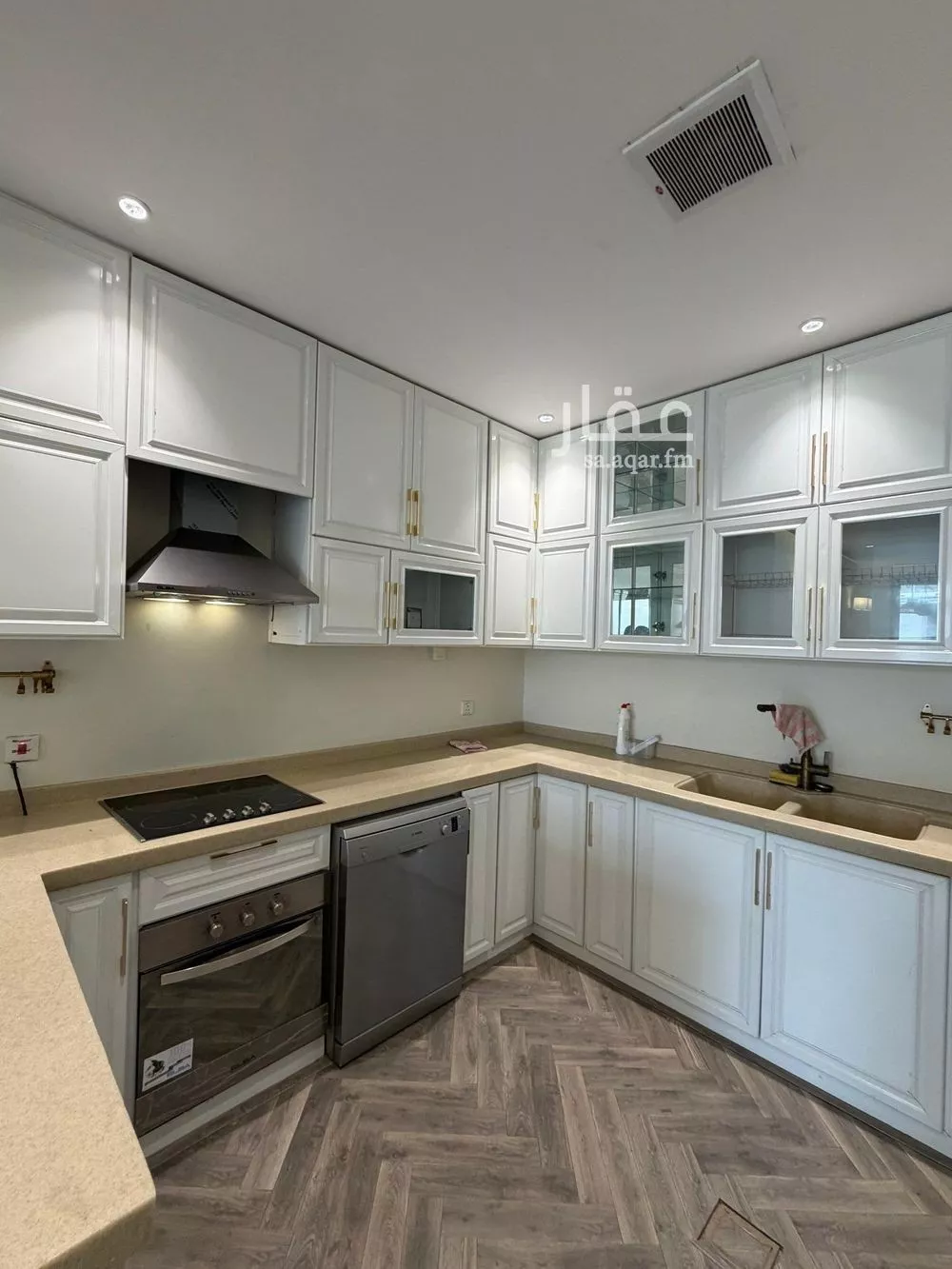 3 bedroom apartment in Al Yasmin 3