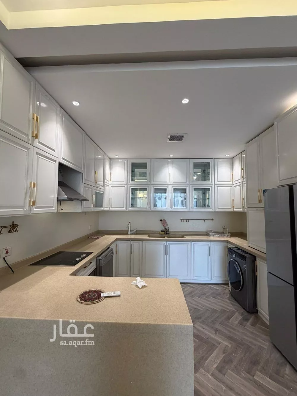 3 bedroom apartment in Al Yasmin 8