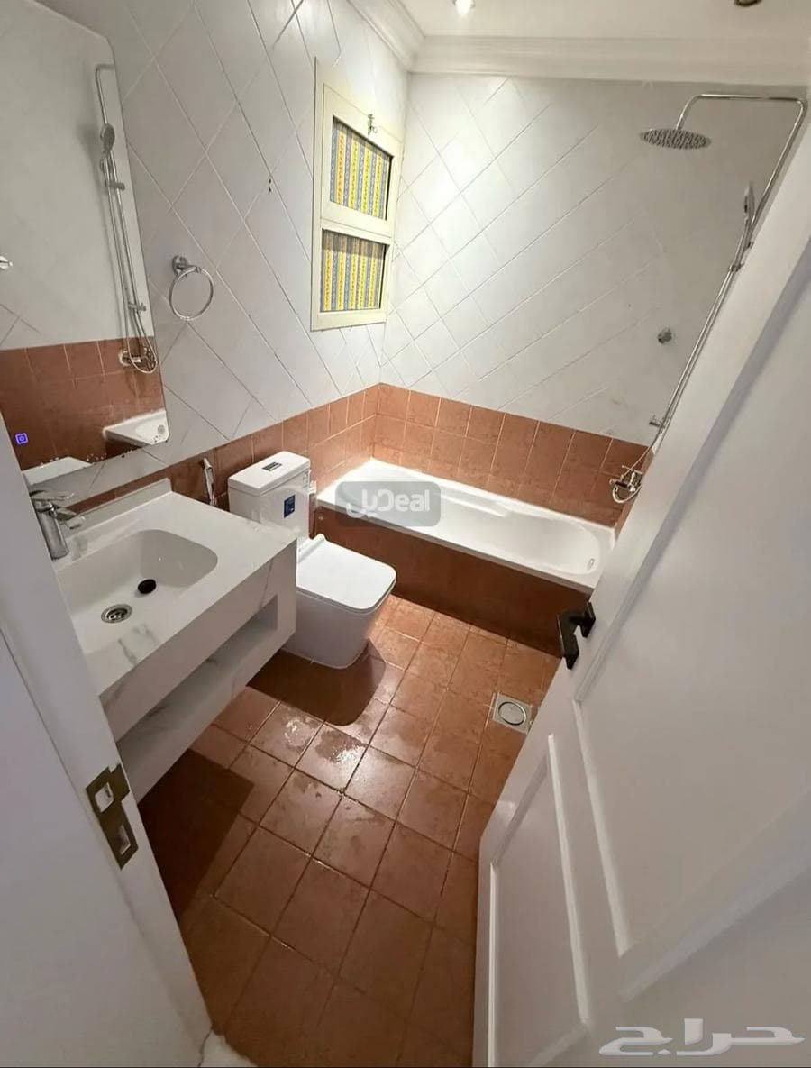 2 bedroom apartment in East Beach 21