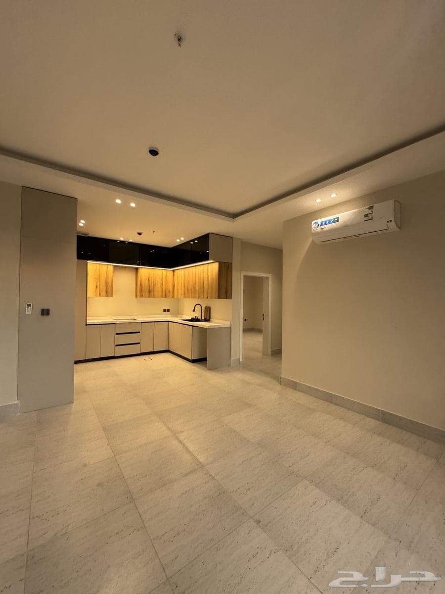 3 bedroom apartment in Al Hamra 13