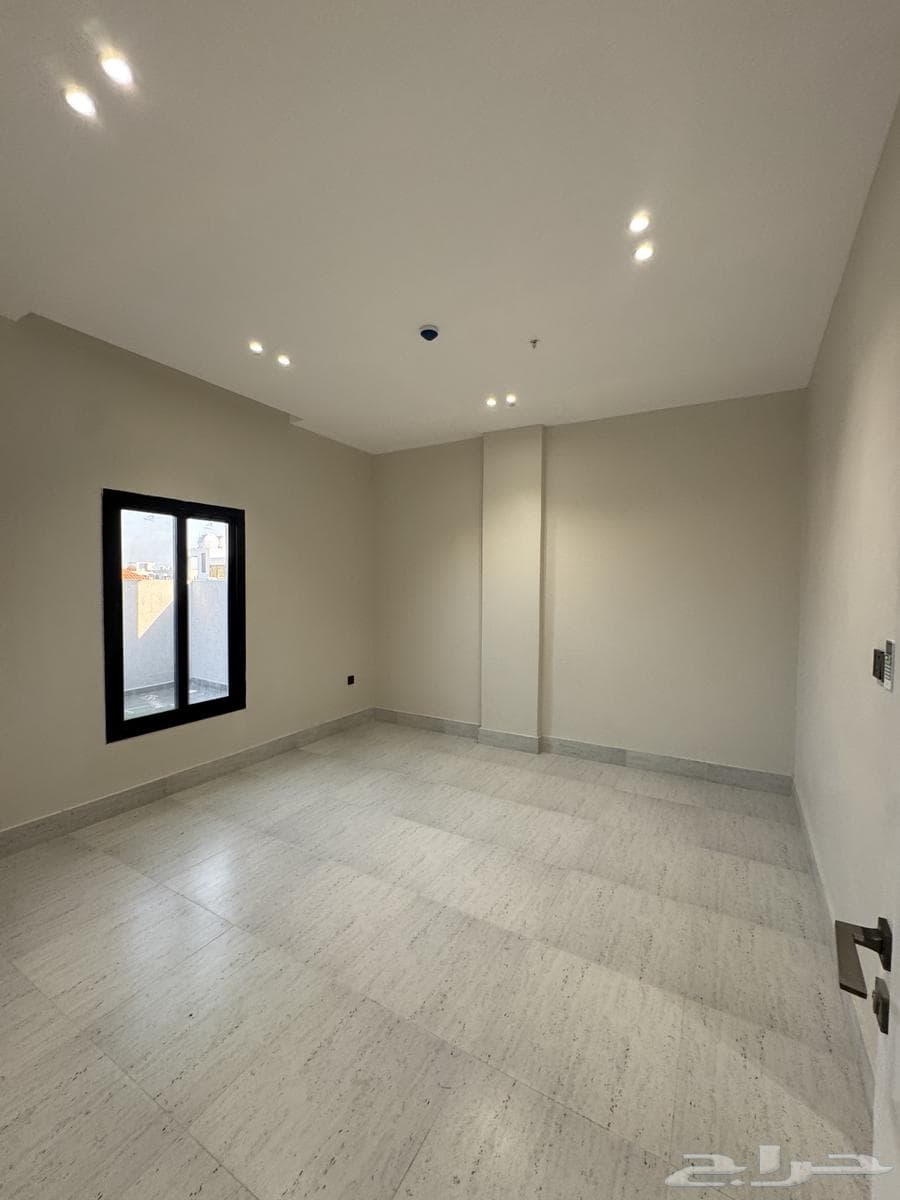 3 bedroom apartment in Al Hamra 9