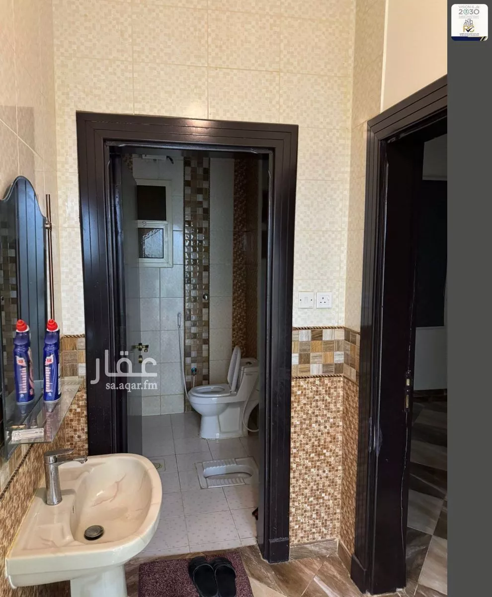 4 bedroom floor in Dhahrat Laban 4