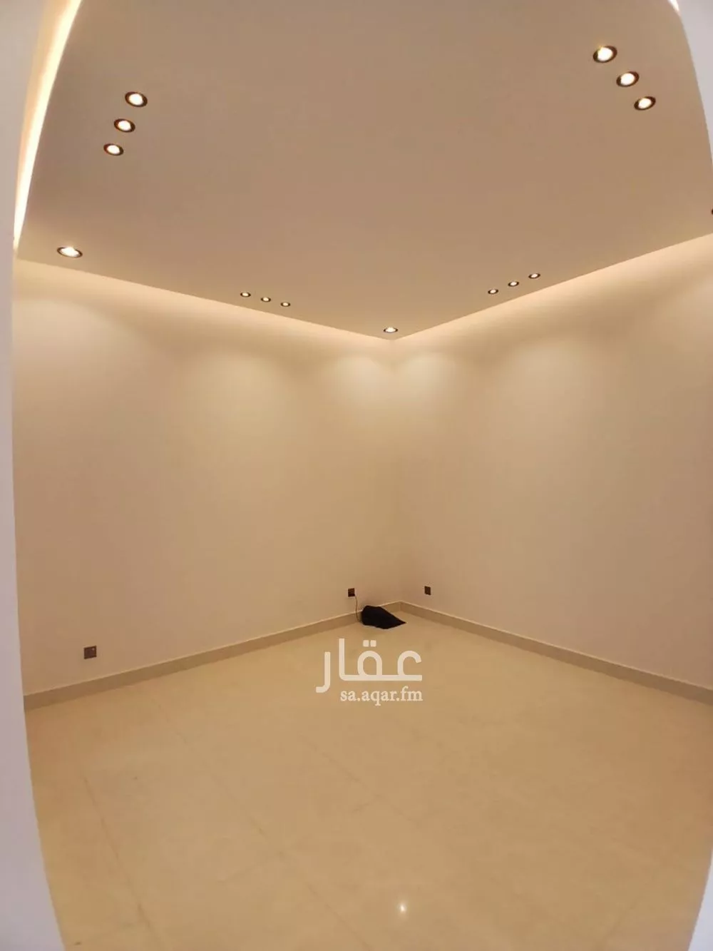 5 bedroom villa in Al Janadriyah 16