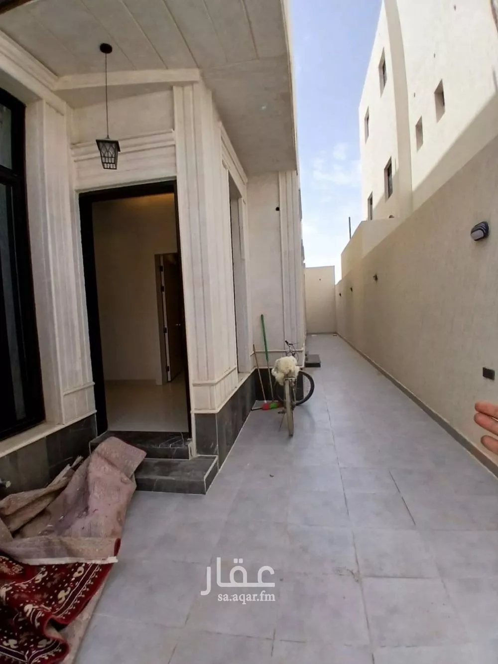 5 bedroom villa in Al Janadriyah 17