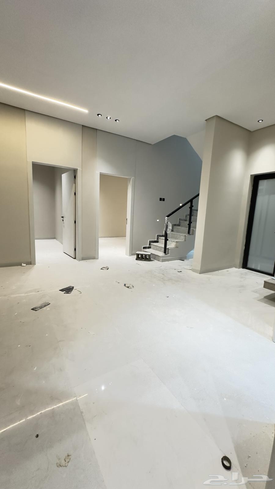 6 bedroom apartment in Dahiat King Fahd 9