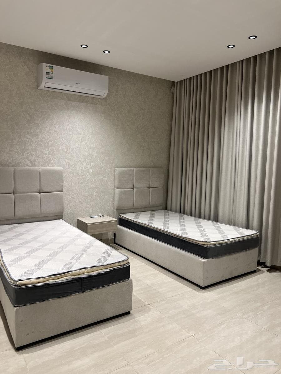 5 bedroom apartment in Al Hamra 7